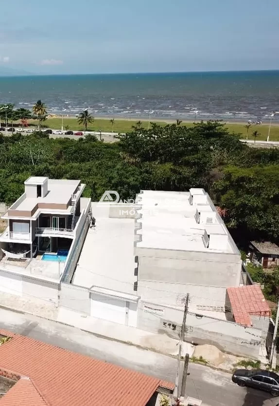 Sobrado com 2 Suítes à venda, 95 m² por R$ 350.000 - Praia das Palmeiras - Caraguatatuba/SP